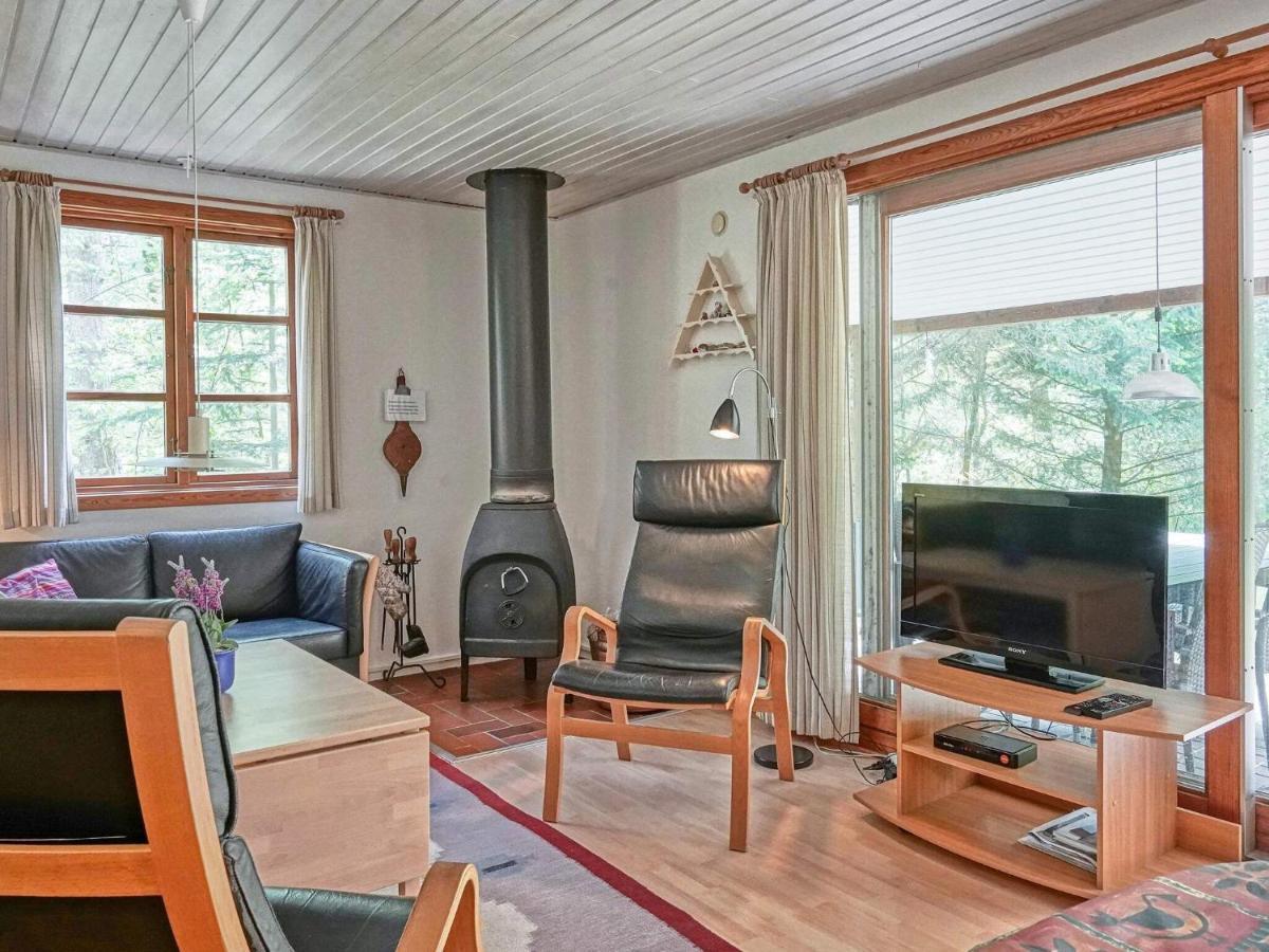 Three-Bedroom Holiday Home In Ronne 4 Exterior foto