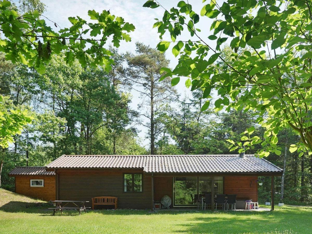 Three-Bedroom Holiday Home In Ronne 4 Exterior foto